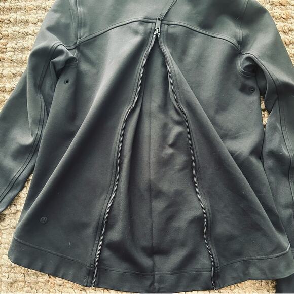Lululemon City Trek Zip-up Jacket with hood-Black Size 4 - EUC - Picture 6 of 15